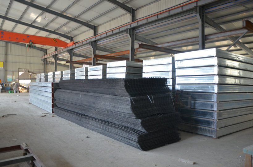 鋼結(jié)構(gòu)建筑設(shè)計(jì)的防腐問題【濟(jì)南宏晟鋼骨架輕型板廠家】